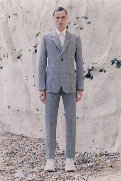Look 1
